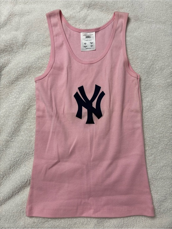 Tops - New York Yankees Pink Tank Top